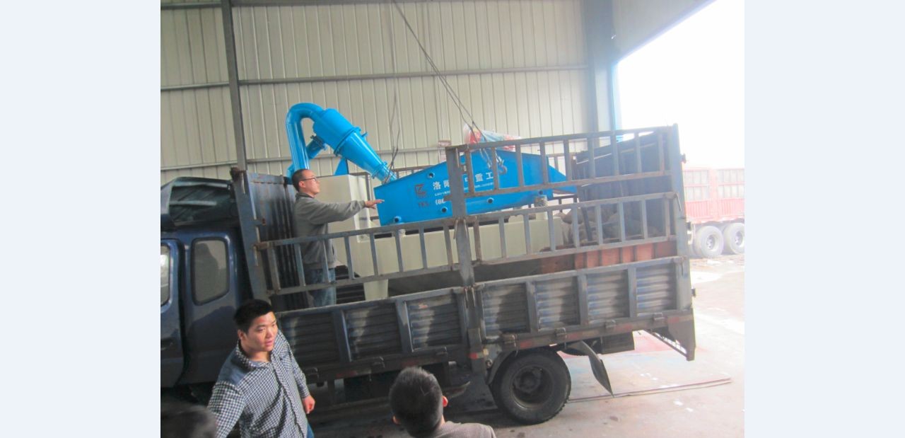 <a href=http://www.kaiyuan530.cn/tags/xishahuishouji target=_blank class=infotextkey><a href=//tags/xishahuishouji target=_blank class=infotextkey>細沙回收機</a></a>發貨現場