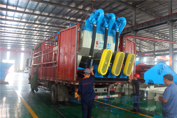 <a href=http://www.kaiyuan530.cn/tags/xishahuishouji target=_blank class=infotextkey><a href=//tags/xishahuishouji target=_blank class=infotextkey>細(xì)沙回收機(jī)</a></a>設(shè)備10.jpg